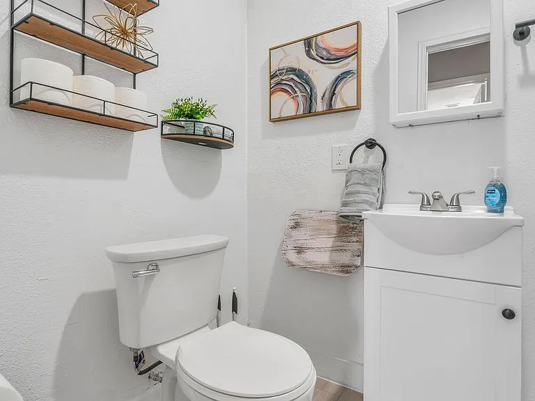 Shared Bathroom 2