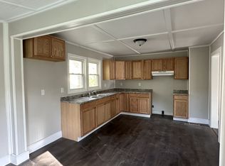 331 W Bingham St, Statesville, NC 28677