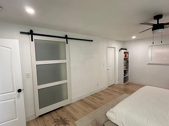 4th image of 508 Marengo Ave #513