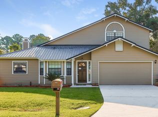 6145 Island Forest Dr, Fleming Island, FL 32003