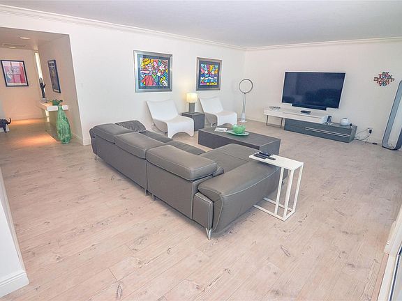 4th image of 2800 S Ocean Boulevard #15L