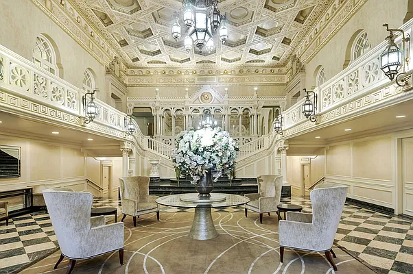 Sold by Compass | media 6