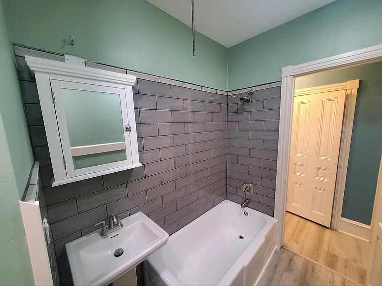 Bath Rm