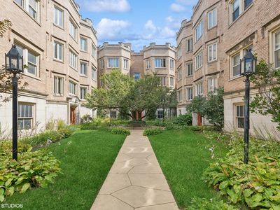 4221 N Paulina St APT 2I, Chicago, IL, 60613