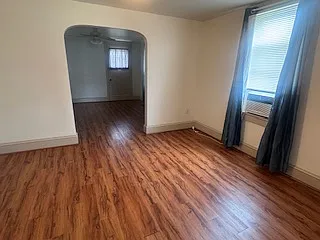 212 S Oxford Ave — Photo 8