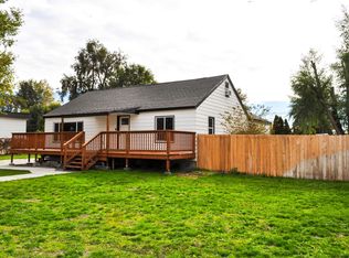 1623 W 1st Ave, Kennewick, WA 99336