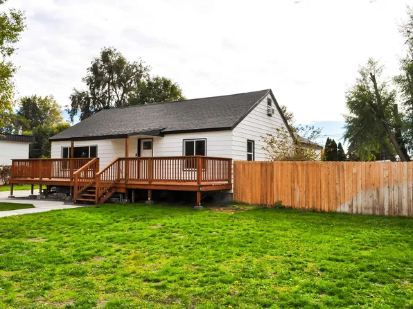 1623 W 1st Ave, Kennewick, WA 99336