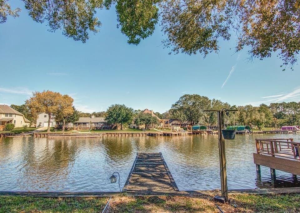 1st image of 6861 Kingston Cove Ln