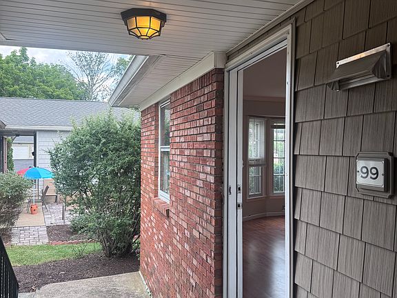 3rd image of 99 Brandywyne Dr #99