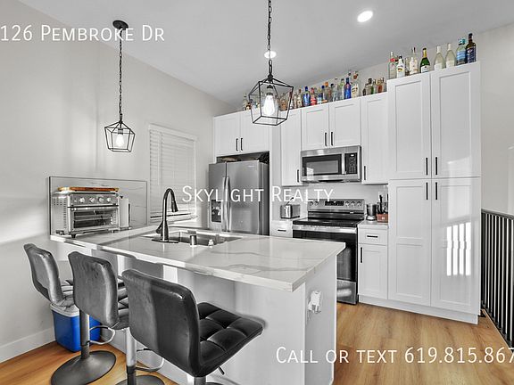 3rd image of 6126 Pembroke Dr