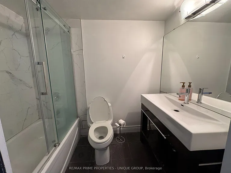 44 Gerrard St W #1701 — Photo 25