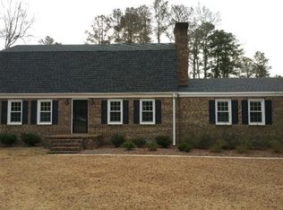 17 Stuart Cir, Weldon, NC 27890