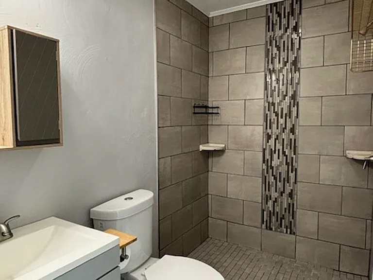 500 Lenox Ave — Photo 23