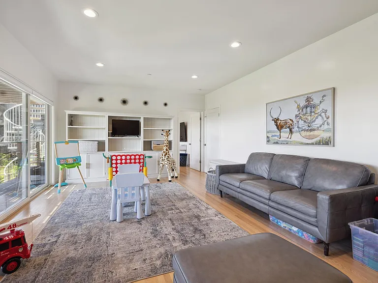 Lower level living / play area
