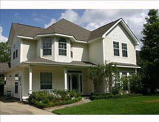 1st image of 557 S Destrehan Ave