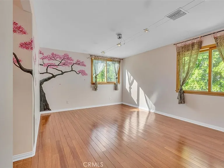 9824 Baden Ave — Photo 35