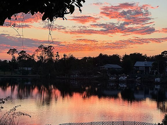 4th image of 7019 Yellow Bluff Rd