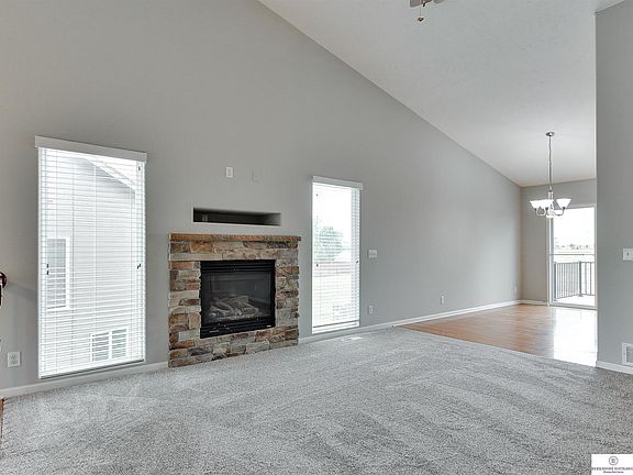 5th image of 3724 S 202nd Ave