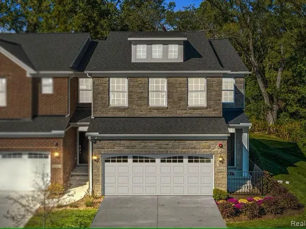 4167 Nottingham Cir, Clarkston, MI 48346