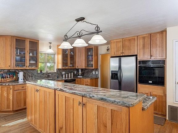 3rd image of 1535 Saint Patrick Ln
