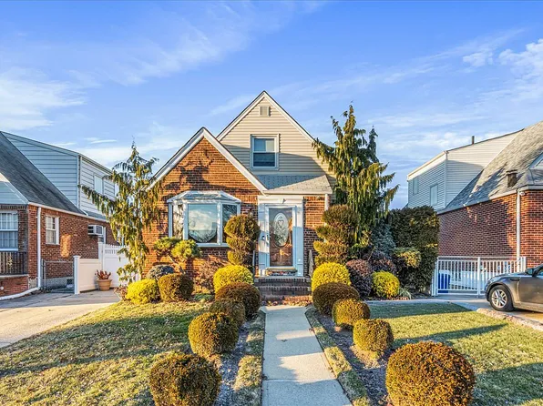 14565 9th Ave, Flushing, NY 11357