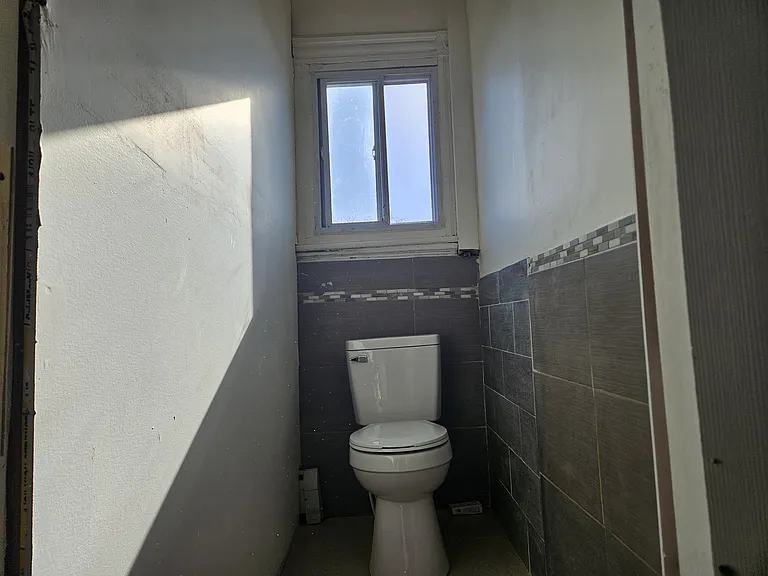 126 Monticello Ave #2 — Photo 9