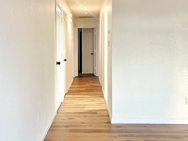 7217 Ashbourne Way — Photo 5
