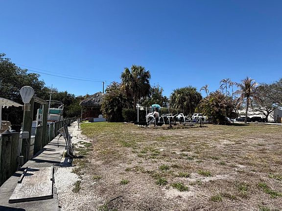 5th image of 4575 SE Manatee Lane