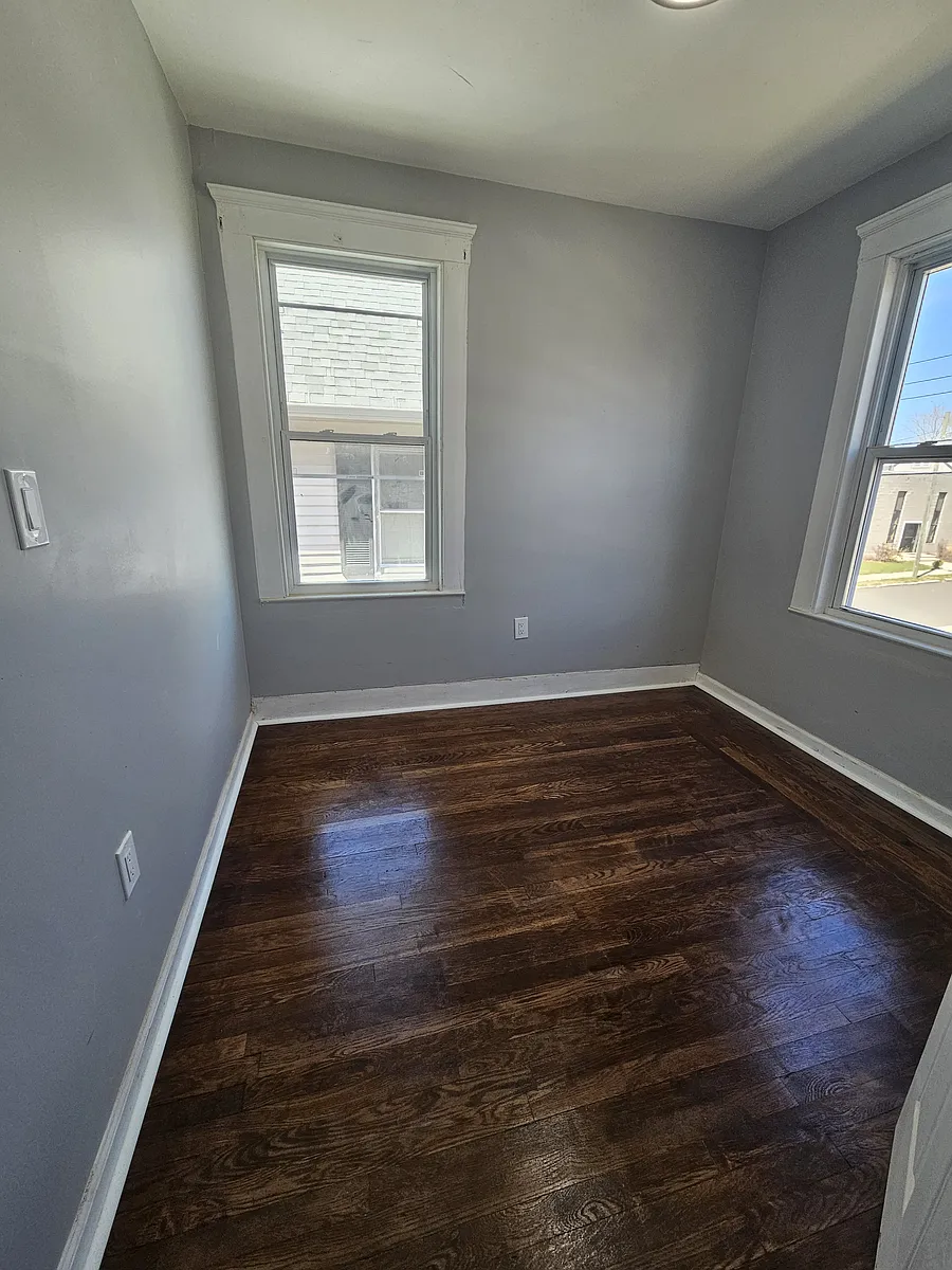 Building Photo - 48 Daisy St #A2