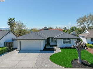 1230 Lakehurst Rd, Livermore, CA 94551