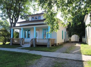 128 N East St, Cheboygan, MI 49721