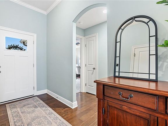 3rd image of 1503 SW Antiquity Dr