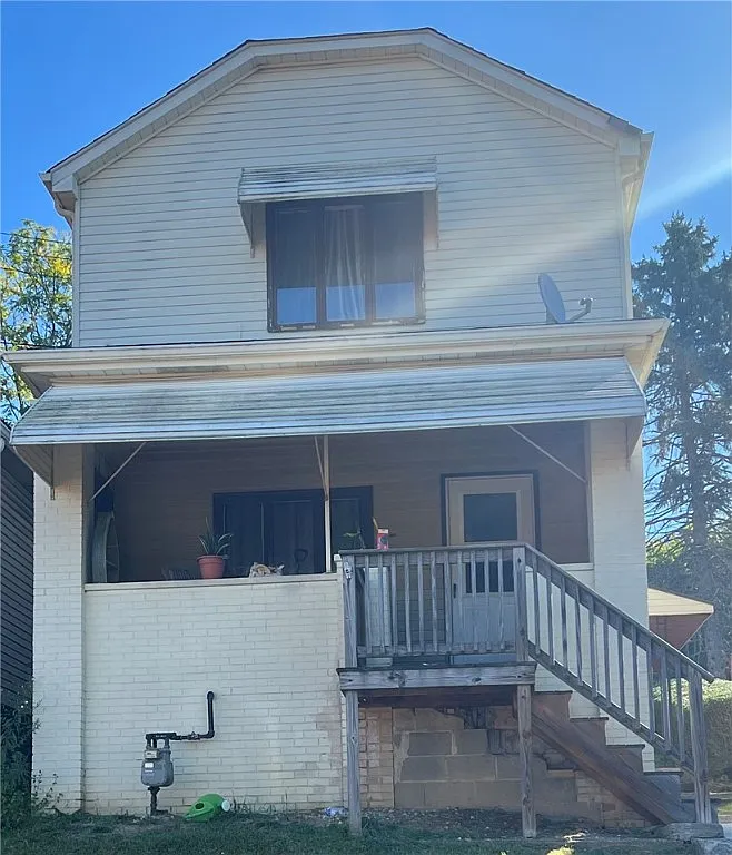 540 Pine St photo 1