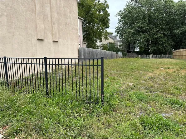 343 N 10th St, Allentown, PA 18102