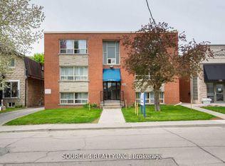 122 5th St #10, Toronto, ON M8V 2Z3
