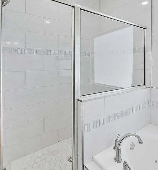 12661 Kingsbury Ave — Photo 10