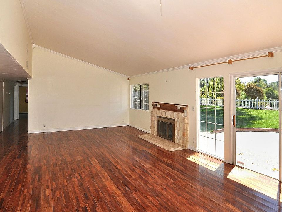 1st image of 24136 Philiprimm St