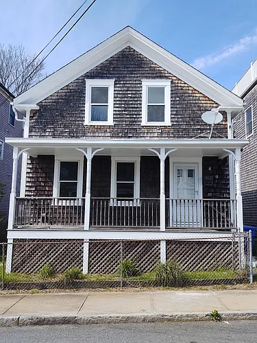 12 Dean Ave Photo 1