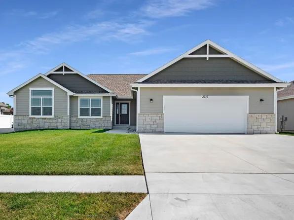 3319 SW 44th St, Topeka, KS 66610