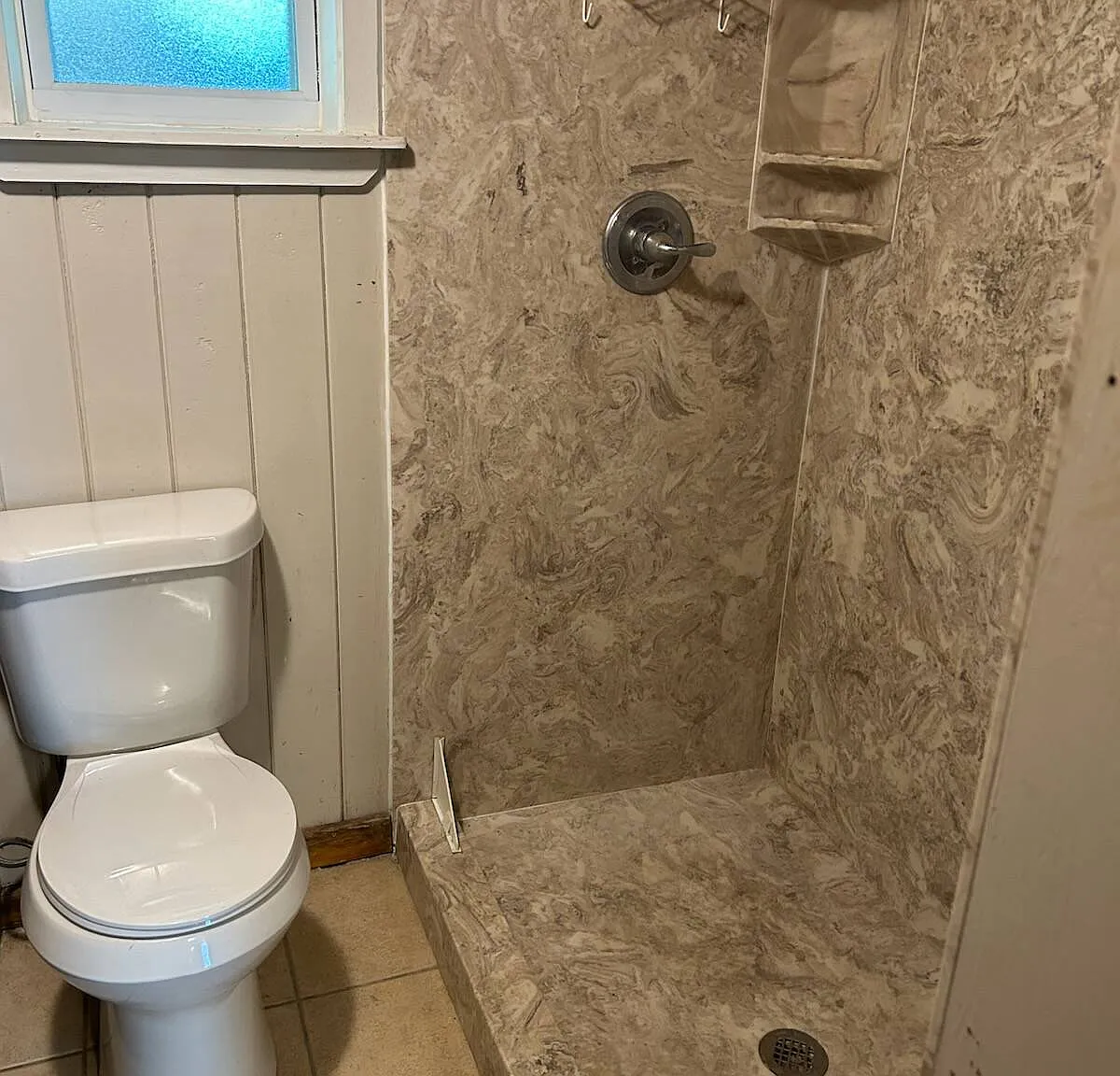 Studio, 1.0 bath, $850 — Photo 4