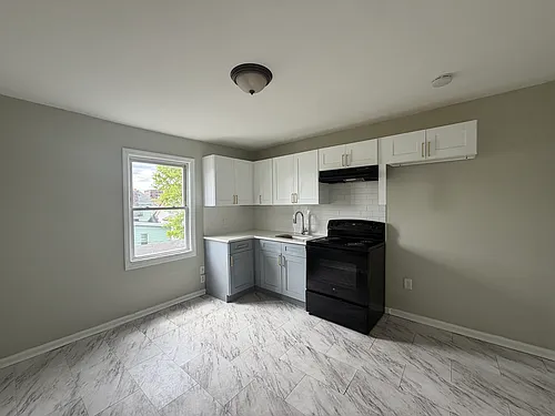 176 Scheerer Ave Photo 1