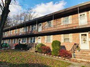 18 Pleasant View Ave #20B, Bloomingdale, NJ 07403
