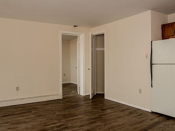 3rd image of 19 S 2nd St #2