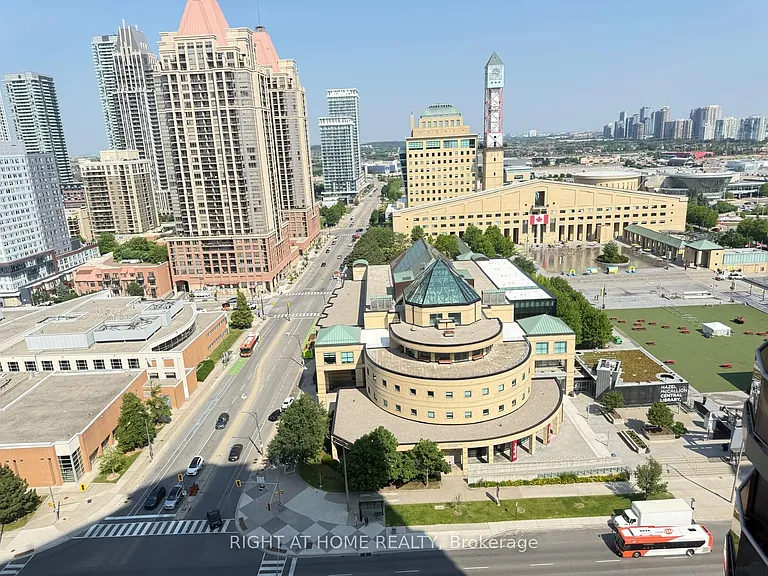 310 Burnhamthorpe Rd W #2101 — Photo 32