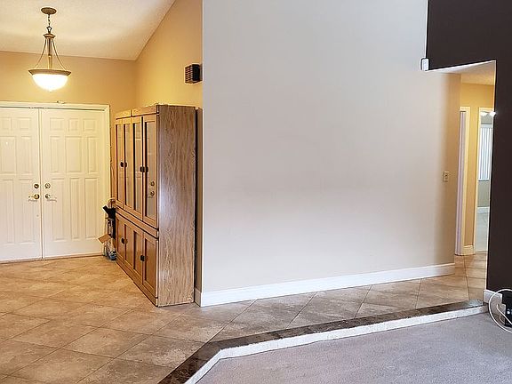 Short hall to bedrooms/bathrooms