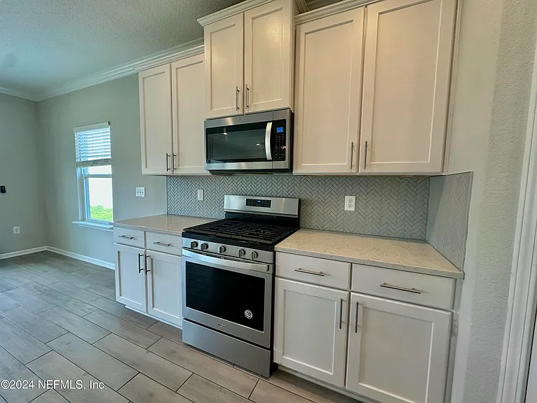 122 Codona Glen Dr — Photo 7