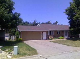 755 52nd Ave, Winona, MN 55987