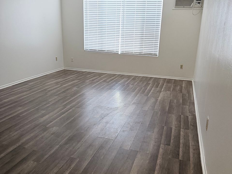 1st image of 8724 Etiwanda Ave APT 107