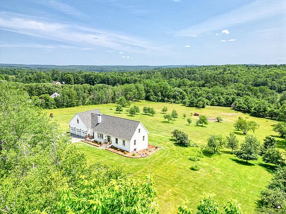 2nd image of 270 Sturtevant Hill Road
