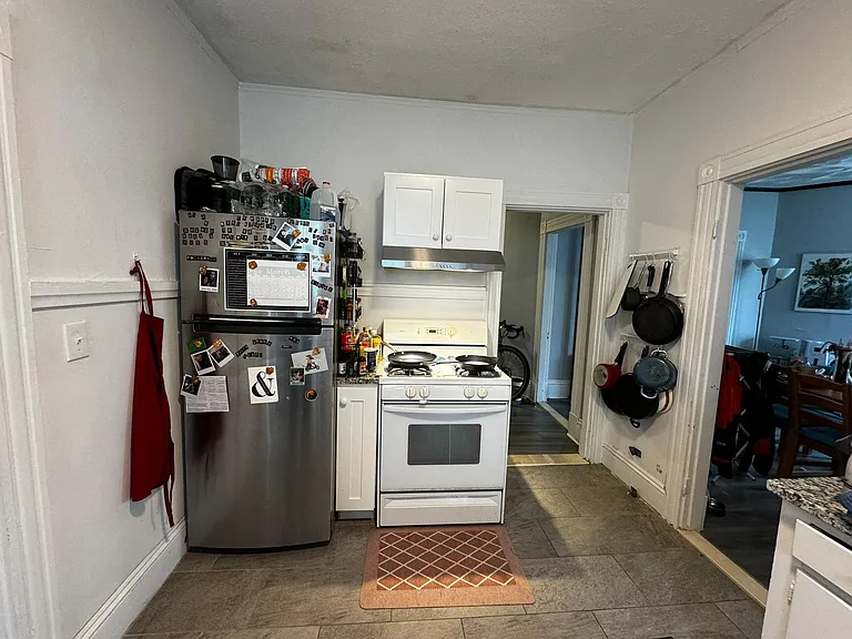 205 Lowell St — Photo 24